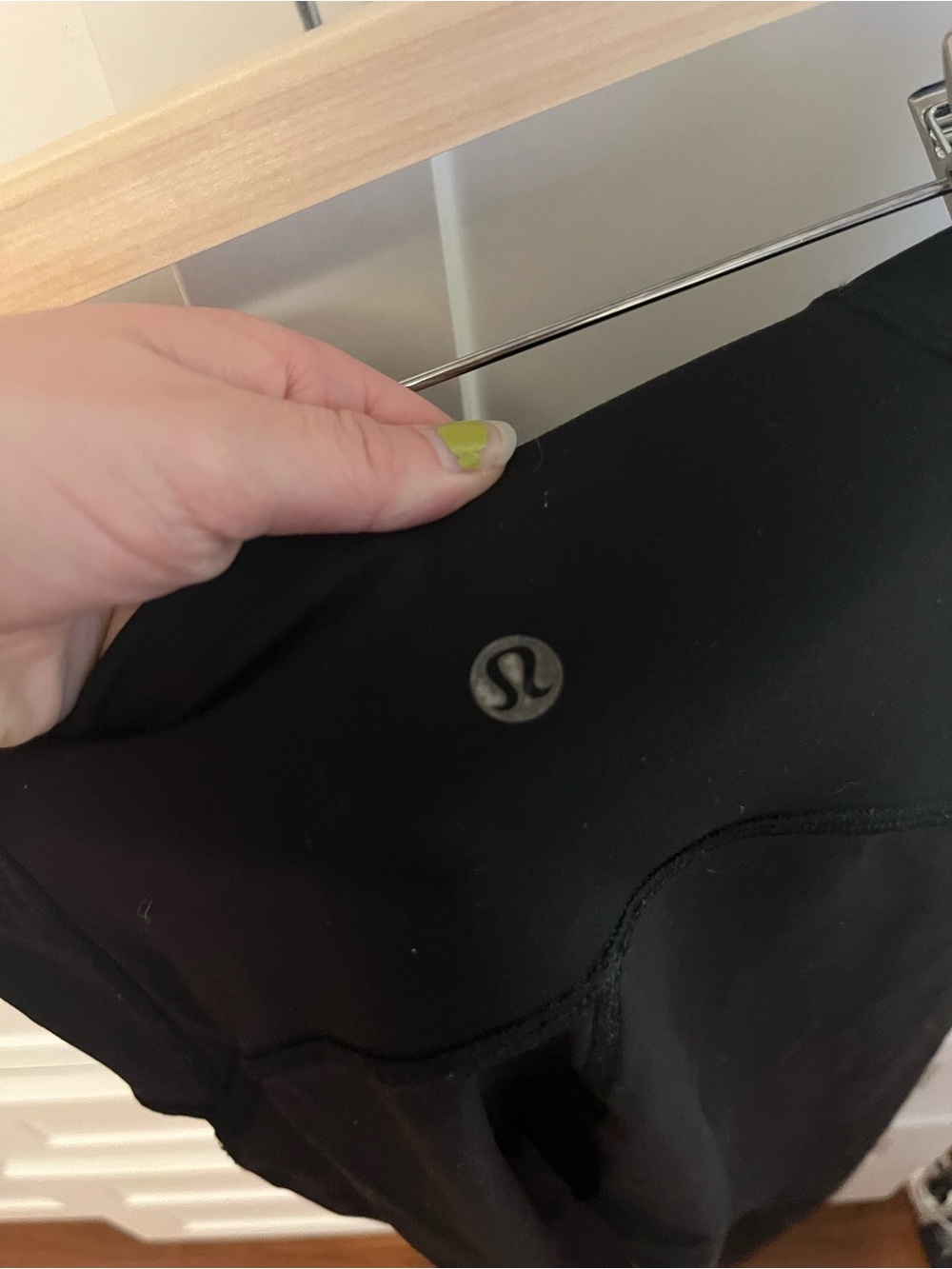 Lulu Mesh Slit Leggings - Picture 2 of 8